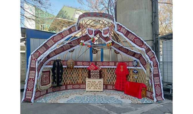 Выставочная юрта фотозона полуюрта Алматы - изображение 4
