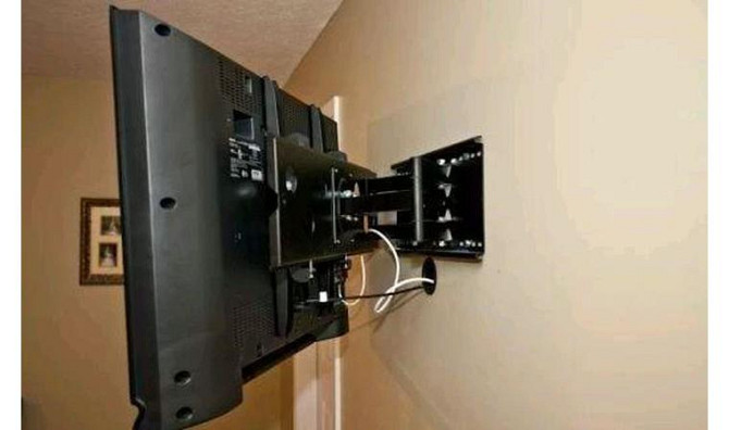 Установка кронштейна ТВ на стену Уральск - изображение 1