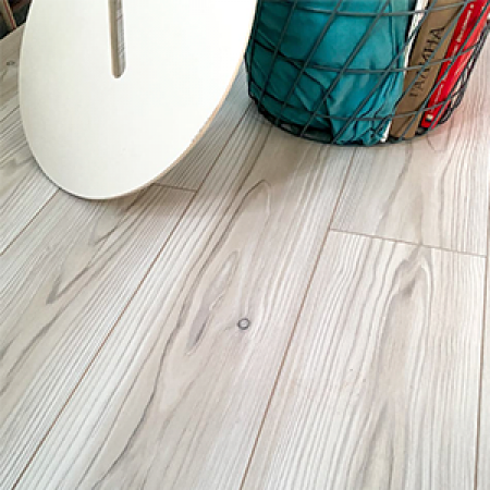 7051 Home Standard Арктическая сосна с фаской, Кроностар, 32 кл.8мм Almaty