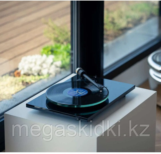Виниловый проигрыватель с Wi-Fi Pro-Ject T2 W High Gloss Черный Алматы - изображение 2