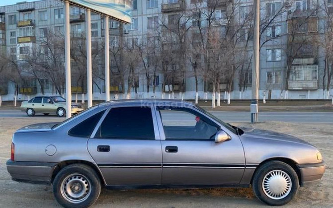 Opel Vectra, 1990 Байконыр - изображение 2