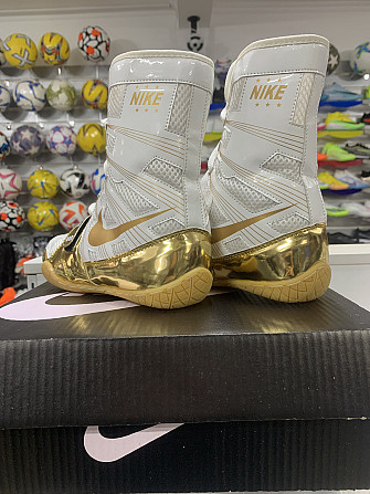 Боксерка Nike белый Шымкент - изображение 1
