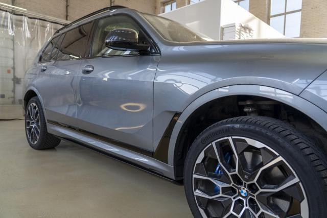 Новые выдвижные электрические пороги ATS BMW Х7 G07 Astana - photo 3