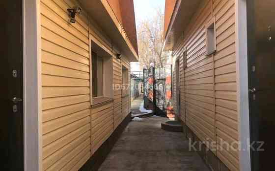 2-комнатный дом посуточно, 42 м², мкр Достык 63 Алматы