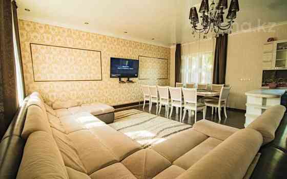 5-комнатный дом посуточно, 220 м², 8 соток, мкр Таусамалы, Рахымбая Ханалы 55 Алматы