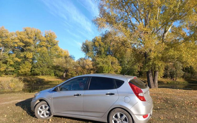 Hyundai Solaris, 2012, 1.4 л, 115 км Семей - изображение 3