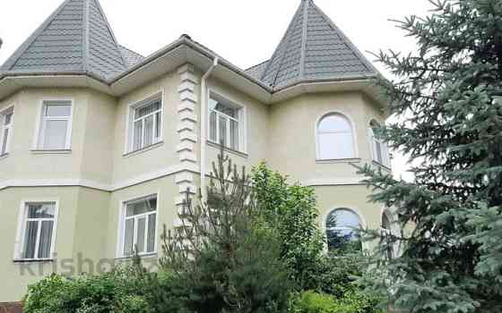 8-комнатный дом посуточно, 500 м², 20 соток, мкр Таусамалы, Акбата 5 / Конаева Алматы