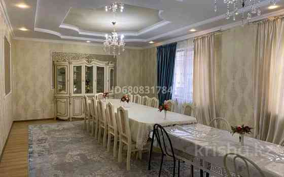 8-комнатный дом посуточно, 300 м², 8 соток, мкр Акжар, Гаухартас 5 / Жандосова Алматы
