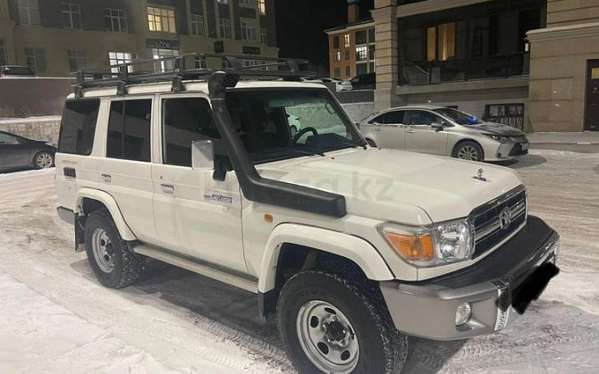 Toyota Land Cruiser 70, 2008, 4 л, 120000 км Караганда - изображение 1