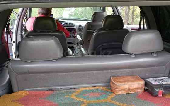 Chrysler Town and Country, 2000, 3.8 л,  км Алматы