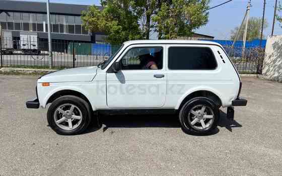 ВАЗ (Lada) 2121 Нива, 2014, 1.7 л, 120000 км Шымкент