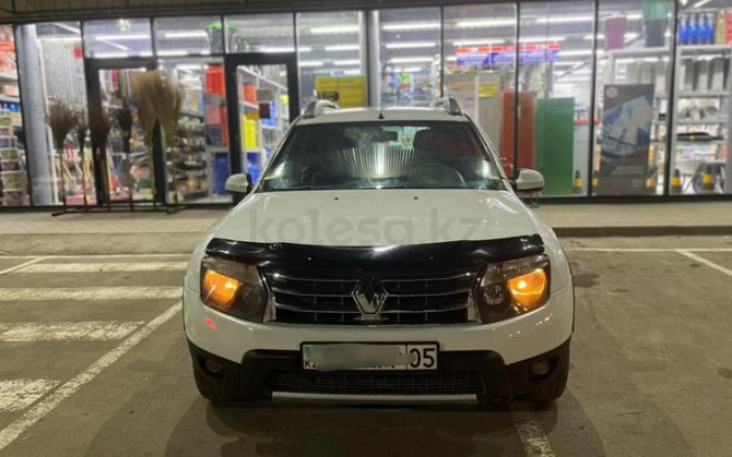 Renault Duster, 2014, 2 л,  км Алматы - изображение 2