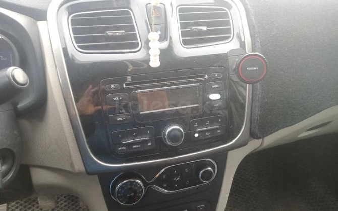 Renault Logan, 2014, 1.6 л, 104723 км Уральск - изображение 3