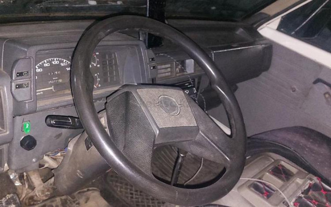 Ford Econovan, 1990  - изображение 8
