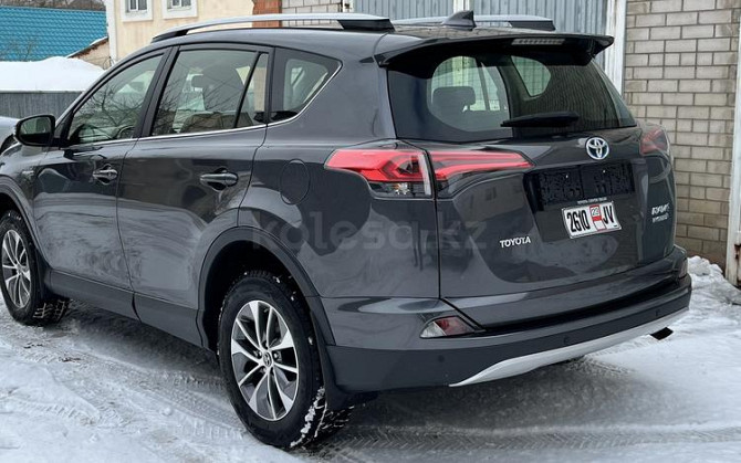 Toyota RAV 4, 2017, 2.5 л, 84000 км Актобе - изображение 3