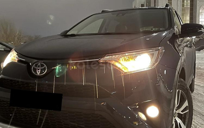 Toyota RAV 4, 2018, 2.5 л, 90000 км Актобе - изображение 1