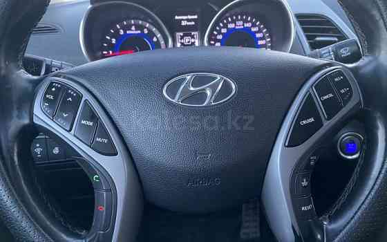 Hyundai Elantra, 2015, 1.8 л,  км Turkestan