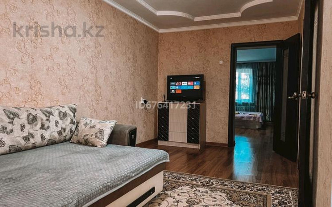 2-комнатная квартира посуточно, 50 м², 1/5 этаж, мкр Центральный, проспект Азаттык 46 а Атырау - изображение 4