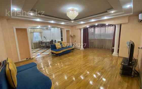 2-комнатная квартира посуточно, 100 м², 5/9 этаж, Муканова 1А Атырау