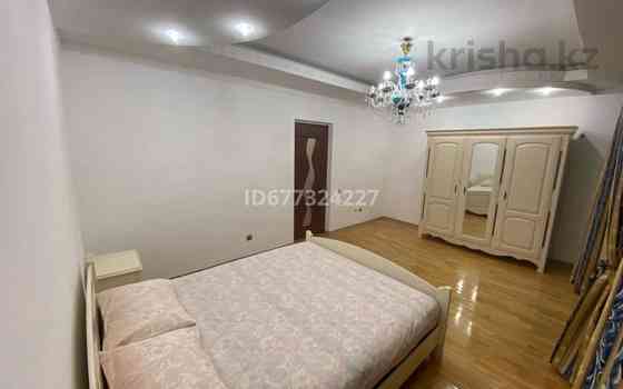 2-комнатная квартира посуточно, 100 м², 5/9 этаж, Муканова 1А Атырау