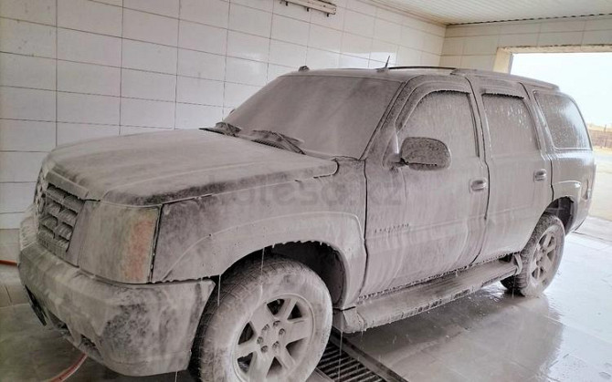 Cadillac Escalade, 2004, 6 л, 160000 км Актау - изображение 3