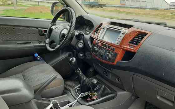 Toyota Hilux, 2014, 2.7 л, 180000 км Аксай
