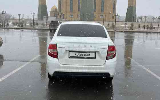 ВАЗ (Lada) Granta 2190, 2019, 1.6 л, 65000 км Семей