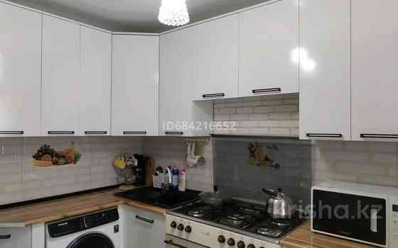 3-комнатная квартира посуточно, 71 м², 4/5 этаж, 6 улица 8 Zhangatas