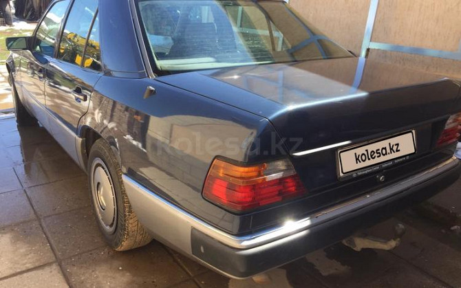 Mercedes-Benz E 220, 1993, 2.2 л, 285000 км Shymkent - photo 3