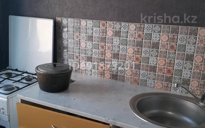 1-комнатная квартира долгосрочно, 28 м², 5/5 этаж, Чехова 102 кв 38 - Детский мир Юбилейн магазин на Kostanay - photo 3
