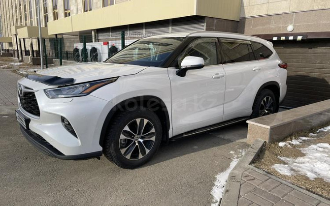 Toyota Highlander, 2021, 3.5 л, 14000 км Oral - photo 2