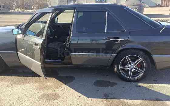 Mercedes-Benz E 220, 1993, 2.2 л, 305700 км Astana