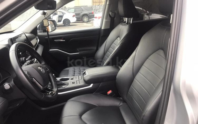 Toyota Highlander, 2020, 3.5 л, 31500 км Алматы - изображение 4
