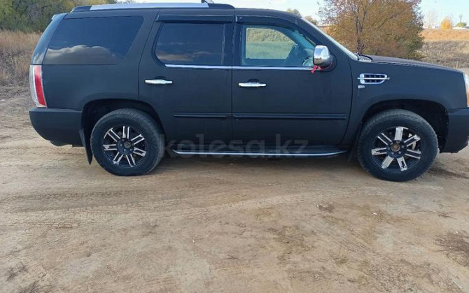 Cadillac Escalade, 2012, 6.2 л, 170000 км Актобе - изображение 3