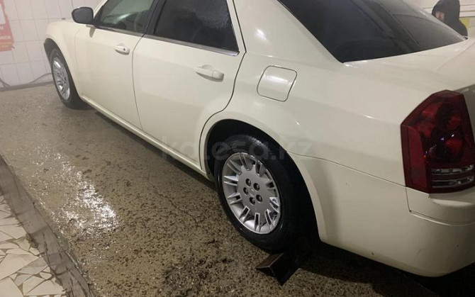 Chrysler 300C, 2007, 2.7 л, 225120 км Актау - изображение 4