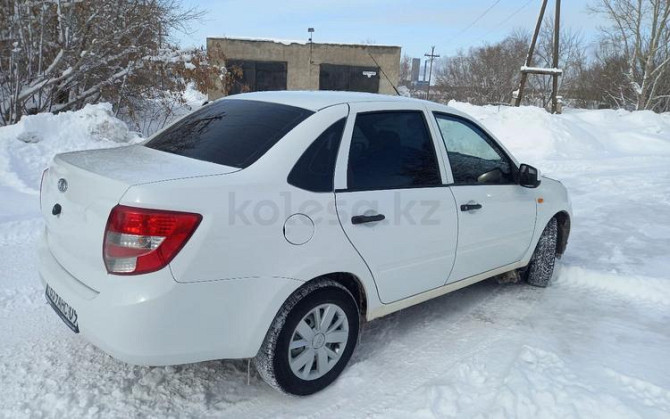 ВАЗ (Lada) Granta 2190, 2014, 1.6 л, 133000 км Караганда - изображение 4