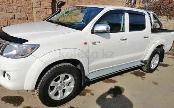 Toyota Hilux, 2012, 2.5 л,  км Алматы