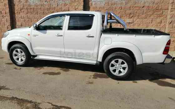 Toyota Hilux, 2012, 2.5 л,  км Алматы