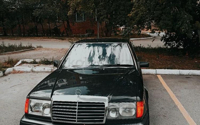 Mercedes-Benz E 200, 1990, 2 л, 233000 км Temirtau - photo 1