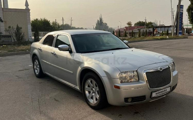 Chrysler 300C, 2005, 3.5 л, 201000 км Almaty - photo 2
