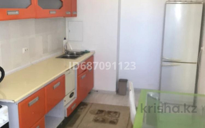 1-комнатная квартира посуточно, 46 м², 2/9 этаж, 33 7 / Дина гипермаркет,садик,школа,остановка Актау - изображение 8
