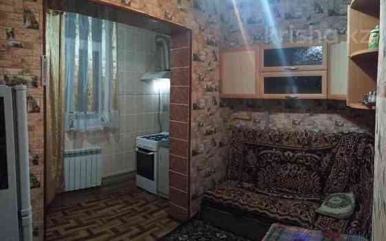1-комнатная квартира посуточно, 37 м², 1/5 этаж, 3 микрорайон 2 Шымкент