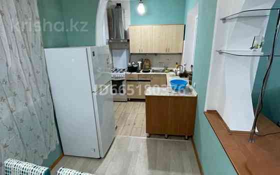 3-комнатная квартира посуточно, 90 м², 3/4 этаж, Тауке хана 14 / Байтурсынова Шымкент