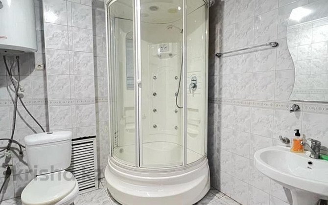 3-комнатная квартира посуточно, 40 м², 2/5 этаж, 17 микрорайон 15а Шымкент - изображение 4