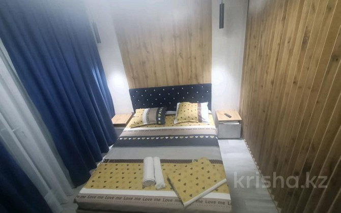 1-комнатная квартира посуточно, 50 м², 6/9 этаж, мкр Нурсат 2 29/4 / Шаяхметова Арғынбекова Shymkent - photo 1