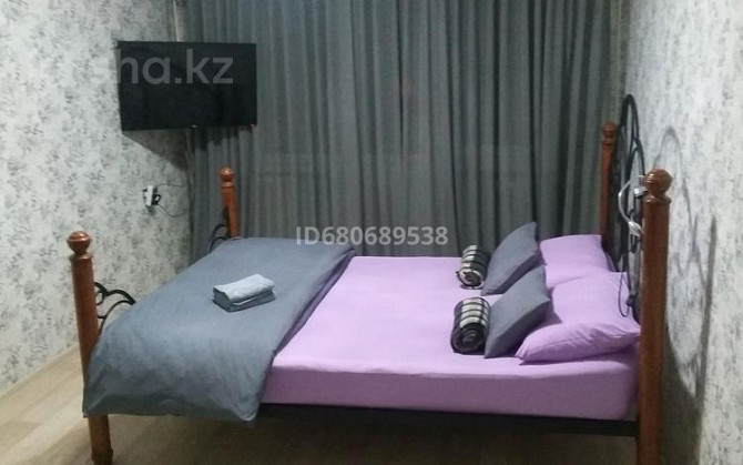 1-комнатная квартира посуточно, 35 м², 2/5 этаж, 12-й микрорайон, 12-й микрорайон / Сайрамская-Валих Shymkent - photo 1