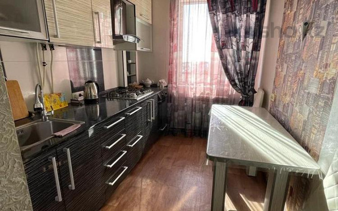 1-комнатная квартира посуточно, 38 м², 7/9 этаж, 8-й микрорайон, Тамерлановское шоссе 1 / Арбат Shymkent - photo 1