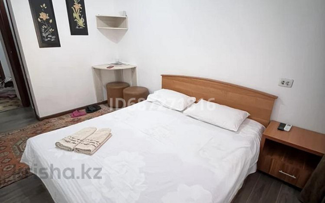 1-комнатная квартира посуточно, 18 м², 1/5 этаж, 8-й микрорайон, 8-й микрорайон 18 / Школы 23 Shymkent - photo 1