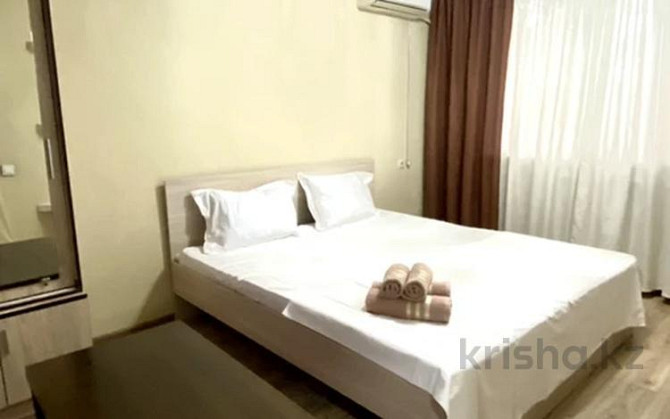 1-комнатная квартира посуточно, 35 м², 3/4 этаж, Бейбитшилик 12 / Арбат Shymkent - photo 1