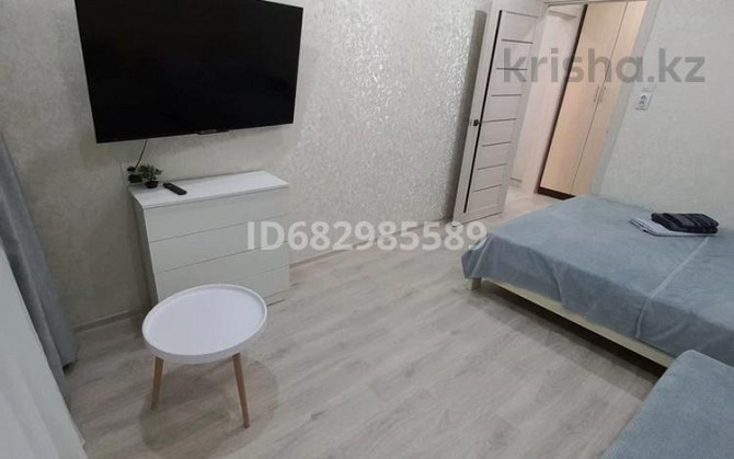 1-комнатная квартира посуточно, 35 м², 1/5 этаж, 4 микрорайон 5 Аксай - photo 2